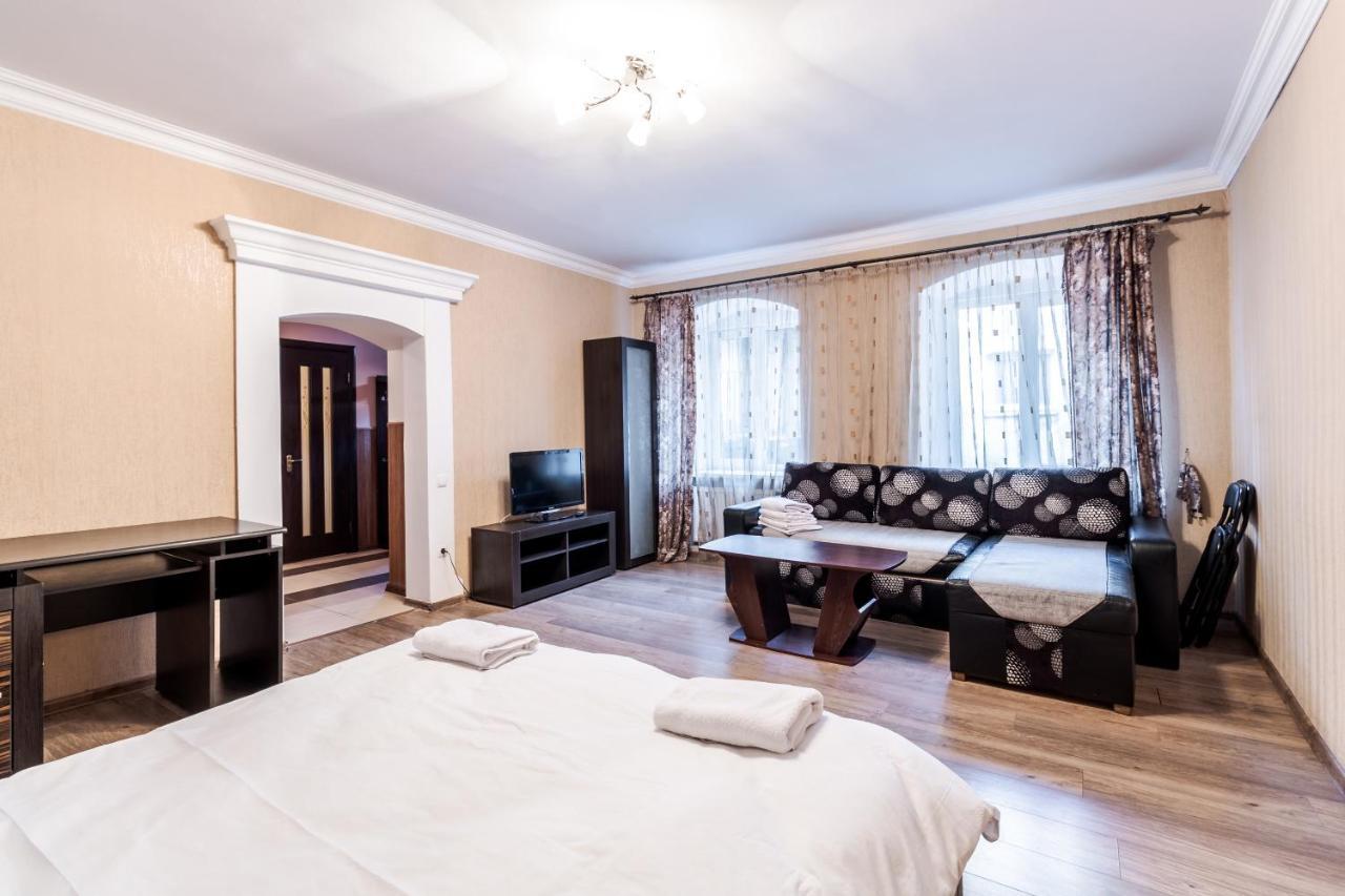 New Ruska Apartment Lviv Dış mekan fotoğraf