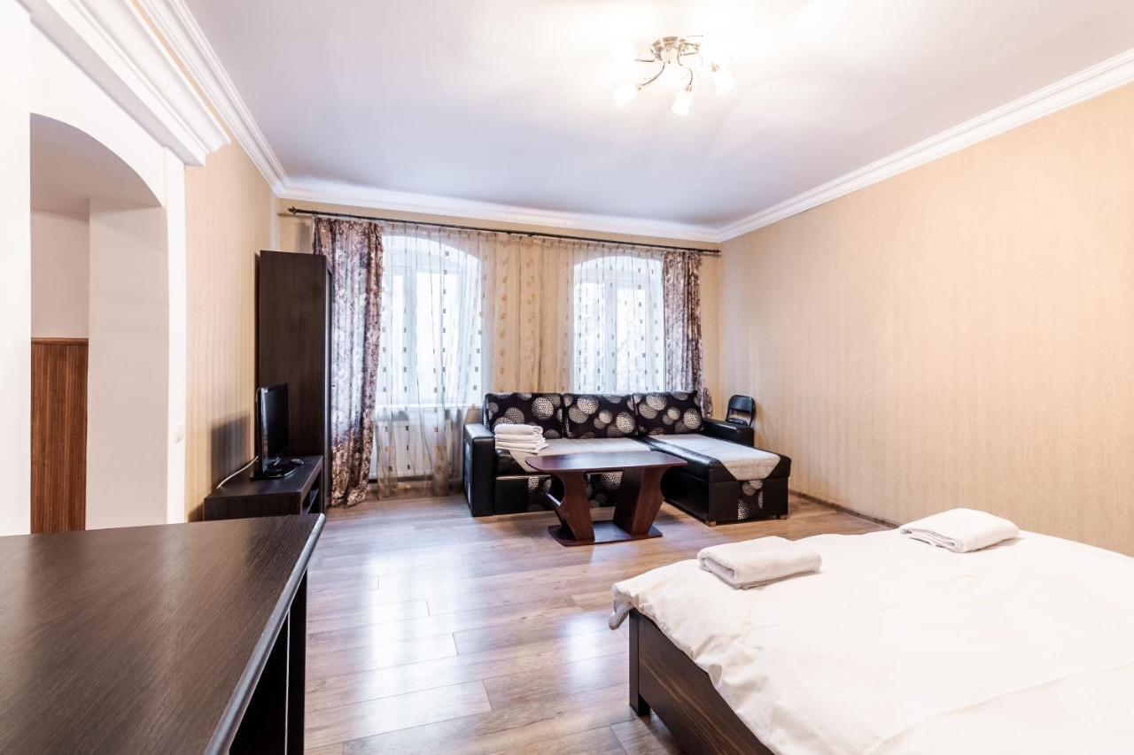 New Ruska Apartment Lviv Dış mekan fotoğraf