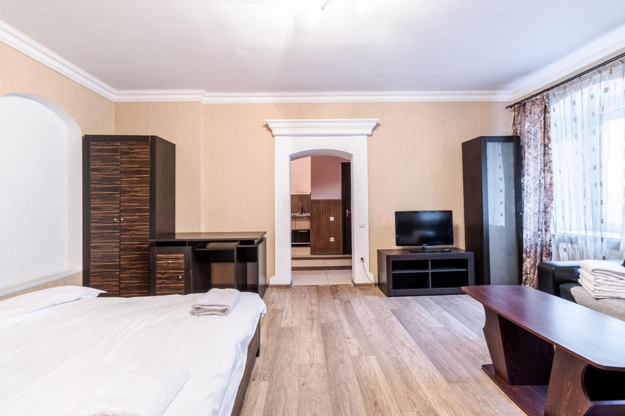 New Ruska Apartment Lviv Dış mekan fotoğraf